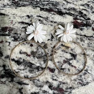 ♥️Flower hoop earrings